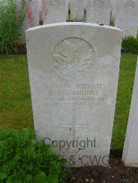 Etaples Military Cemetery - Lambert, William Edward